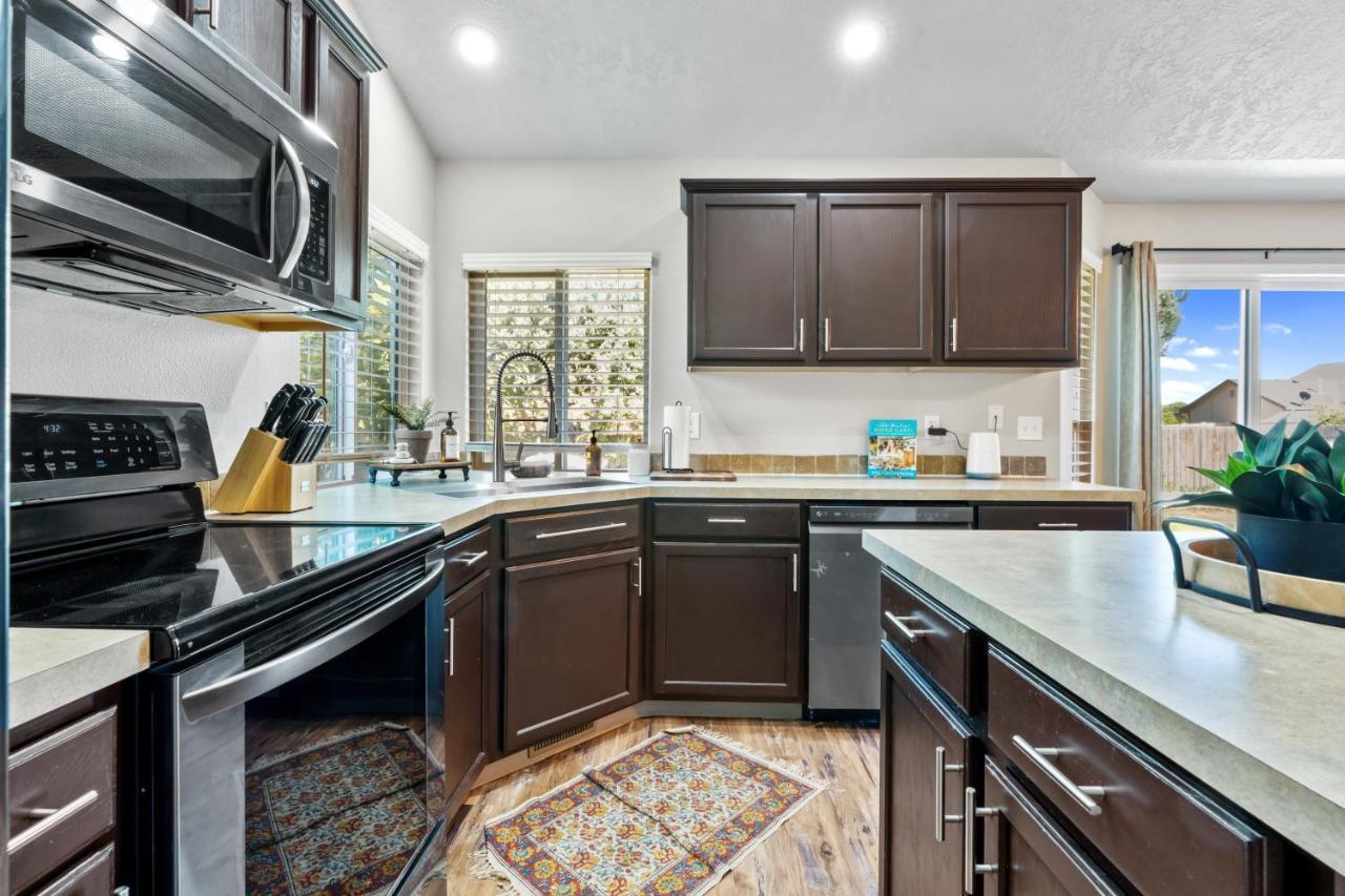 Southwestern Style 4 Bedroom Nampa Home Sleeps 16! Екстериор снимка