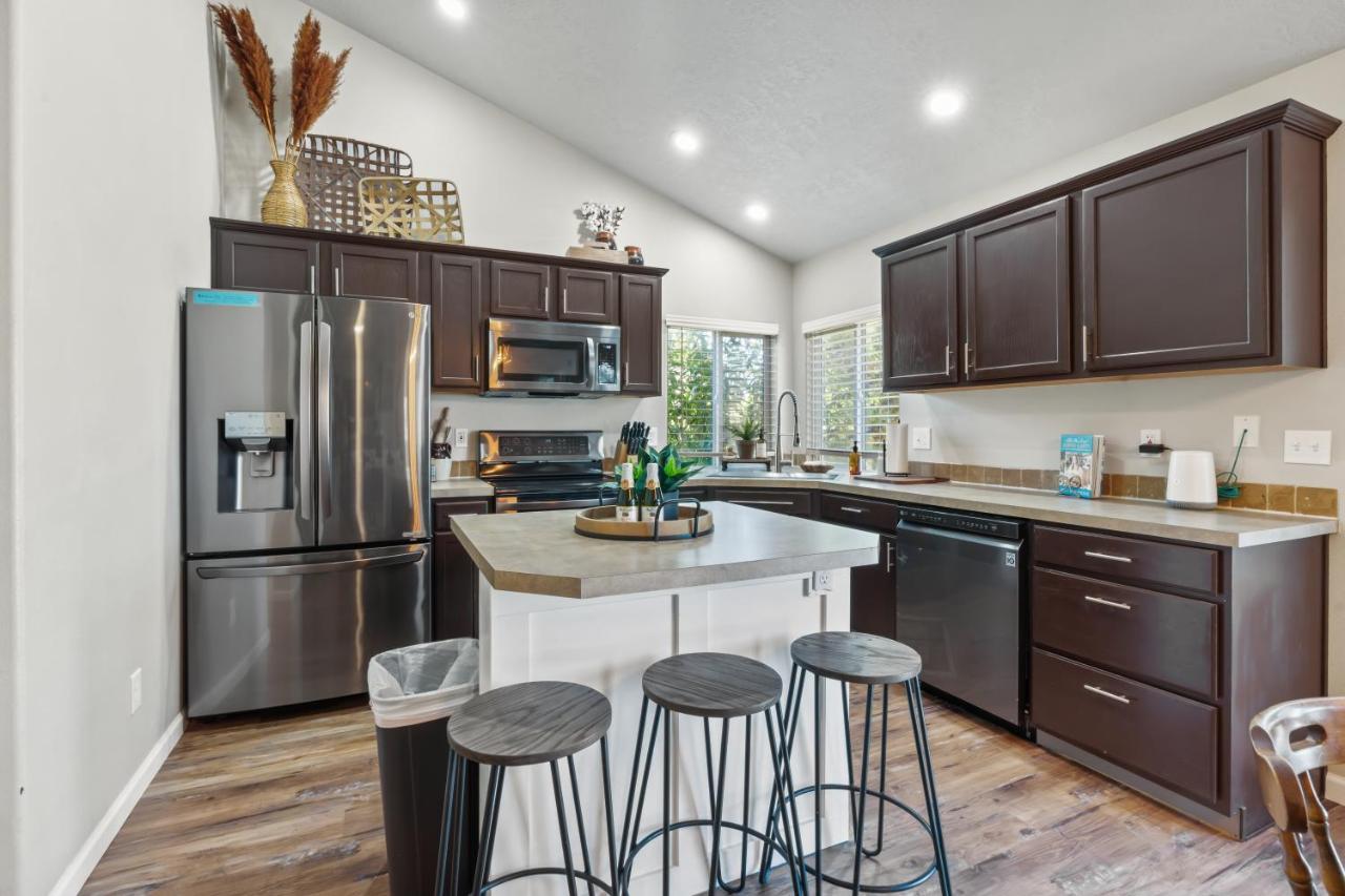 Southwestern Style 4 Bedroom Nampa Home Sleeps 16! Екстериор снимка