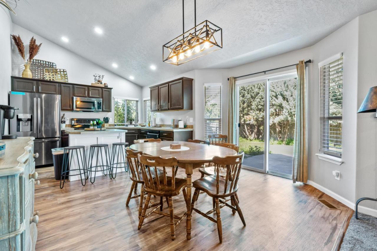 Southwestern Style 4 Bedroom Nampa Home Sleeps 16! Екстериор снимка