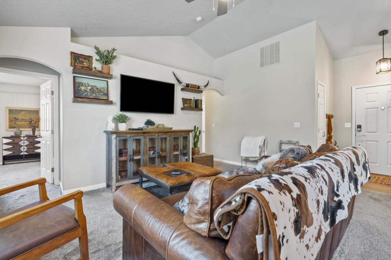 Southwestern Style 4 Bedroom Nampa Home Sleeps 16! Екстериор снимка