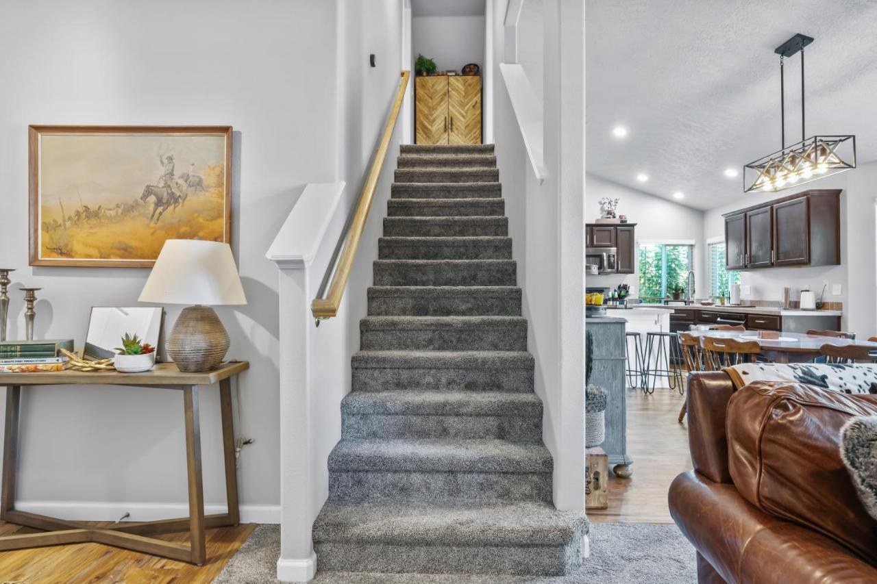 Southwestern Style 4 Bedroom Nampa Home Sleeps 16! Екстериор снимка